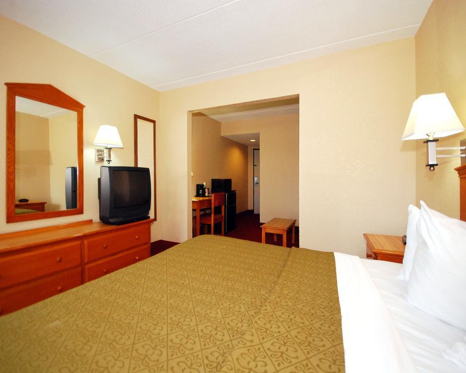 Quality Inn Selma - Smithfield מראה חיצוני תמונה