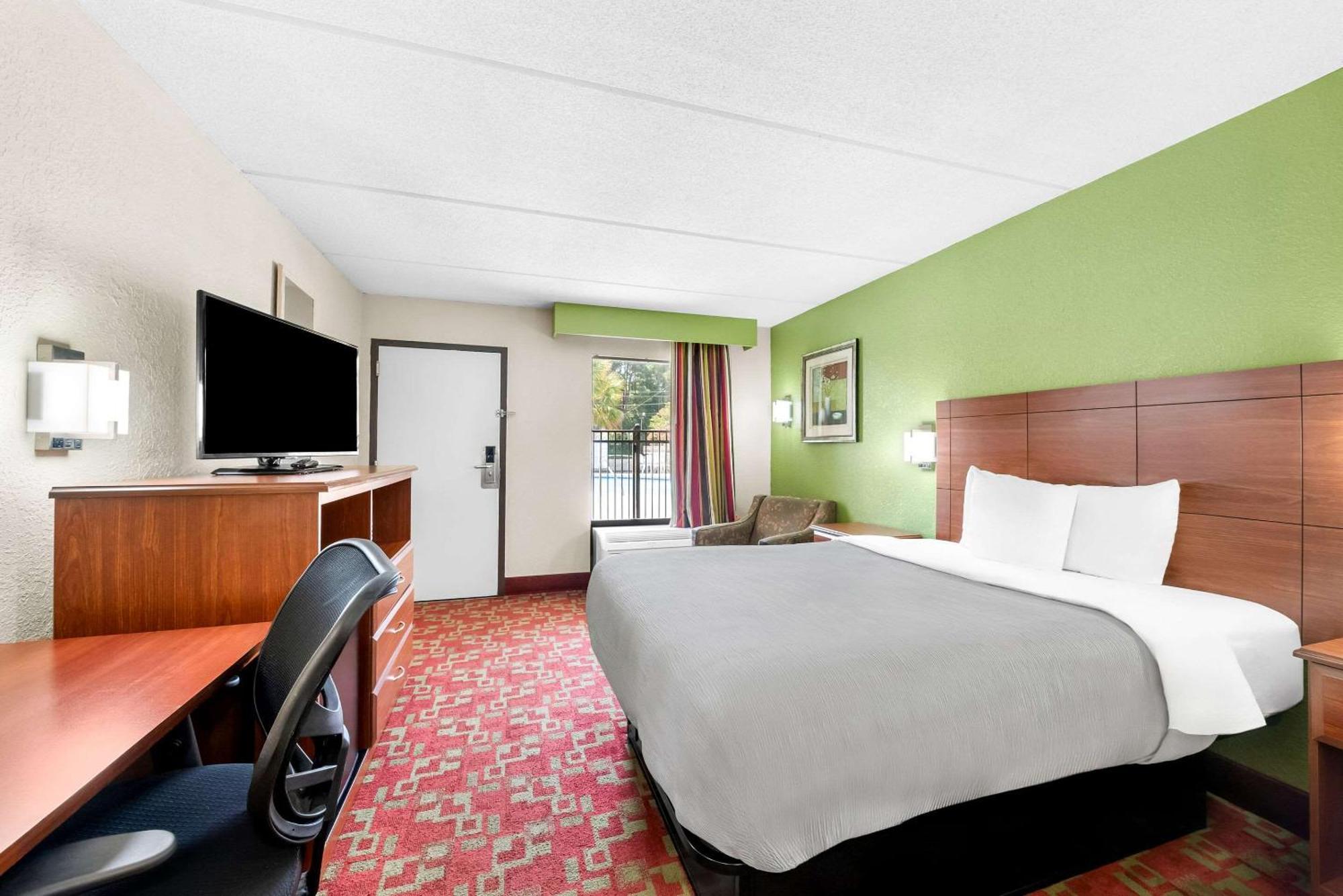 Quality Inn Selma - Smithfield מראה חיצוני תמונה